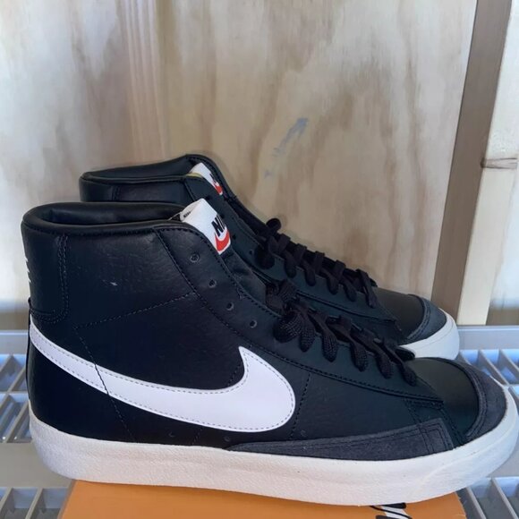Nike Blazer Mid ‘77 VNTG Black and White Brand BQ6806-002 Men's Size 9 BRAND NEW - Picture 3 of 10